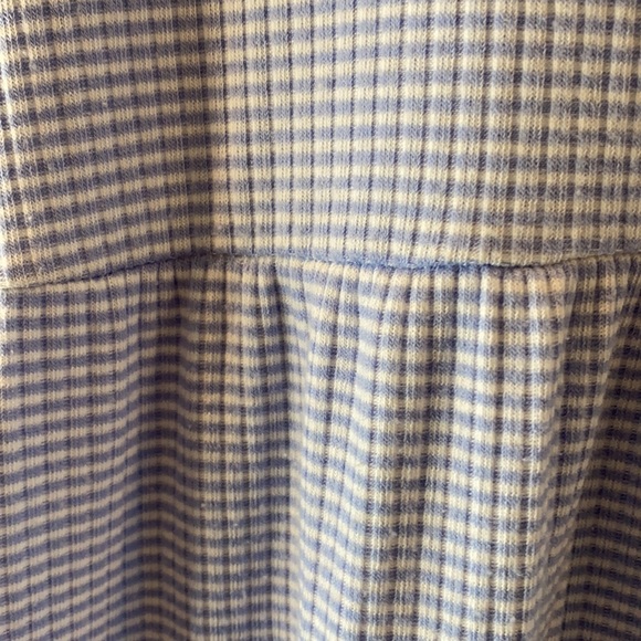 Knee Length Ribbed Dress - Picture 2 of 3